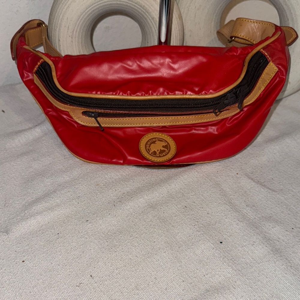 Authentic Hunting World Red and Brown Belt Bag